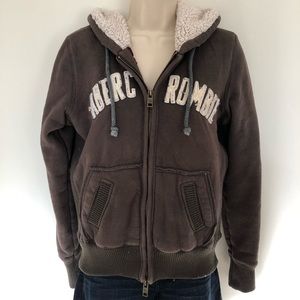 Women’s Abercrombie Sherpa Lined Zip Hoodie Medium